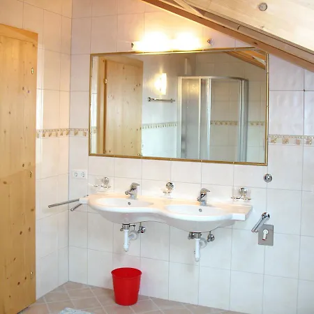 Haus Obetzhofer 701w *